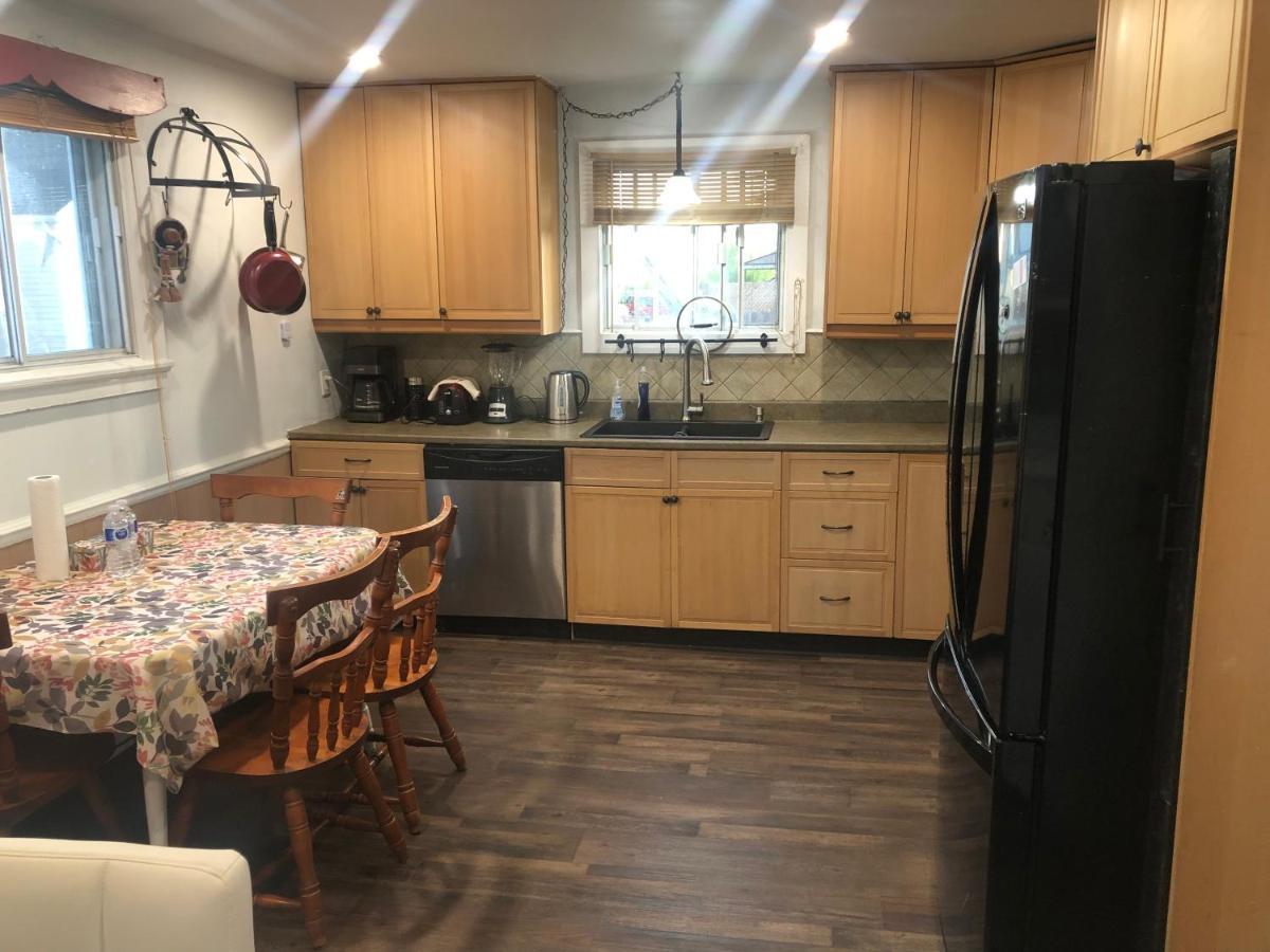 Entire Detached 3-Bedrooms Cute Home In Cornwall Area Extérieur photo