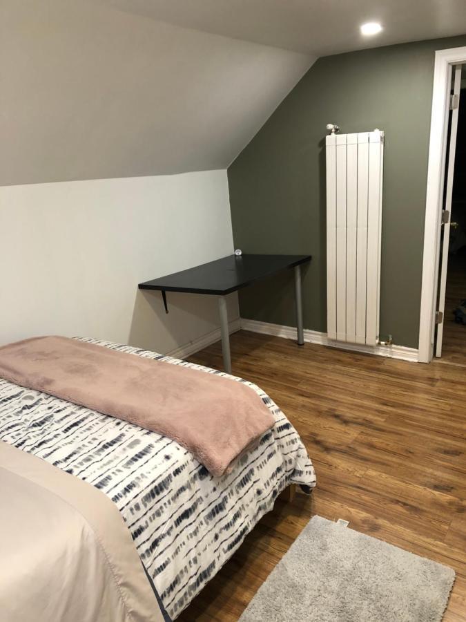 Entire Detached 3-Bedrooms Cute Home In Cornwall Area Extérieur photo
