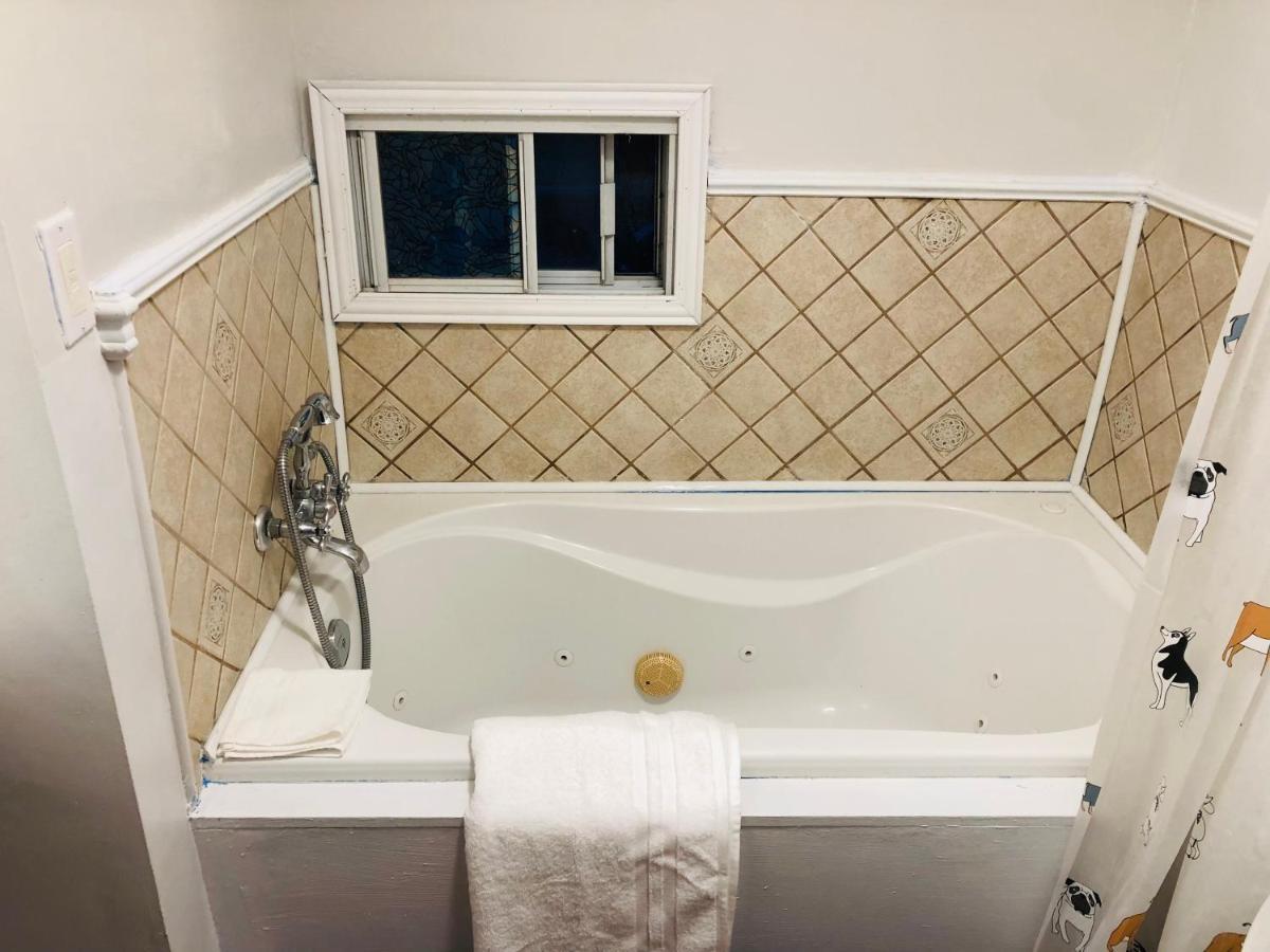 Entire Detached 3-Bedrooms Cute Home In Cornwall Area Extérieur photo